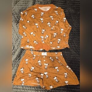 American Eagle Peanuts Lounge Set